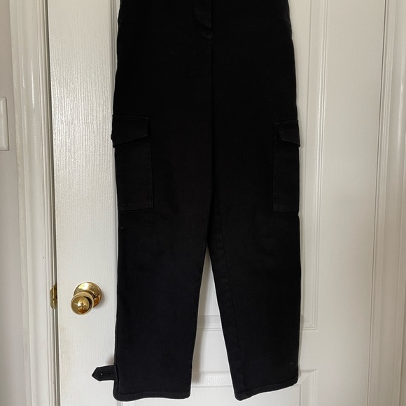 Aritzia Wilfred Modern Cargo Pants (Black, Size 2) - Picture 3 of 6